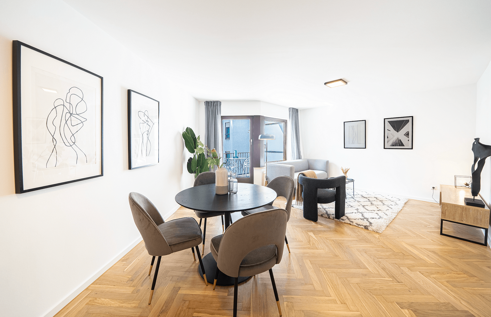 Prodej bytu 3+1 73 m², Ludwigsburg, Bádensko-Württembersko Prodej bytu 3+1 73 m², Ludwigsburg, Bádensko-Württembersko