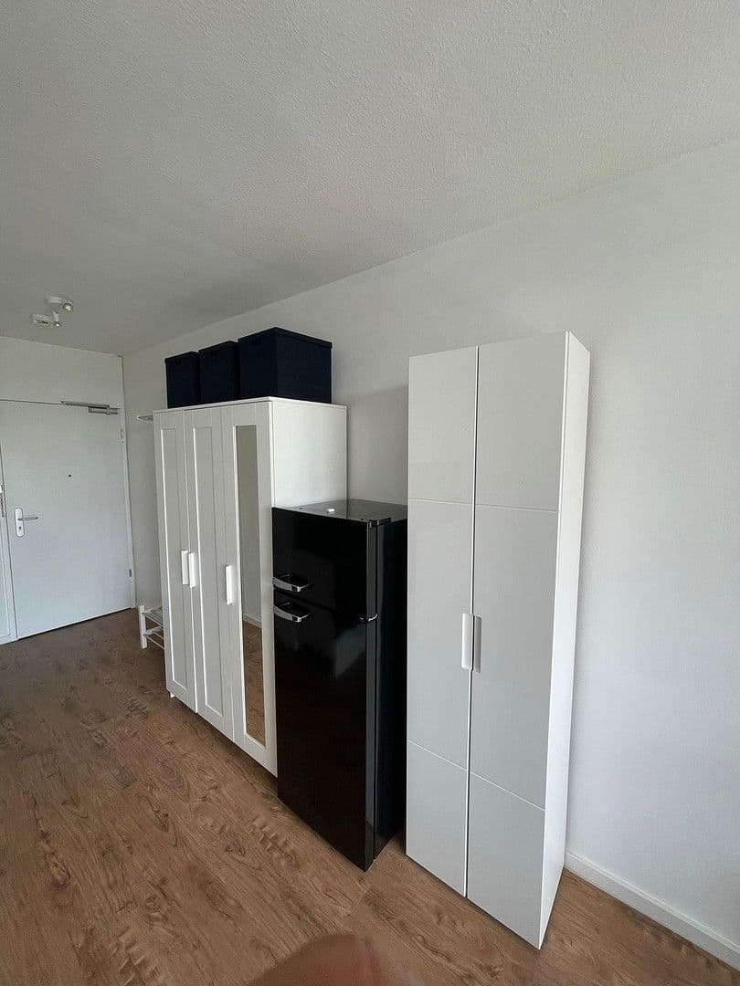 Pronájem bytu 1+1 28 m², Kreuzhofstraße 10, München, Bavorsko Pronájem bytu 1+1 28 m², Kreuzhofstraße 10, München, Bavorsko