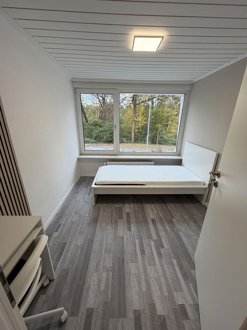 Pronájem bytu 4+1 12 m², Am Staudenwald 3, Kelsterbach, Hessen Pronájem bytu 4+1 12 m², Am Staudenwald 3, Kelsterbach, Hessen