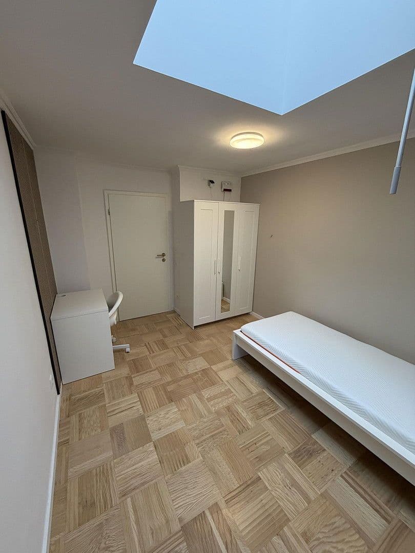 Pronájem bytu 4+1 12 m², Am Staudenwald 3, Kelsterbach, Hessen Pronájem bytu 4+1 12 m², Am Staudenwald 3, Kelsterbach, Hessen