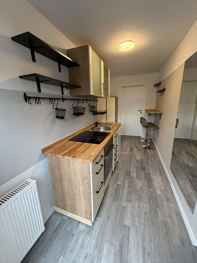 Pronájem bytu 4+1 12 m², Am Staudenwald 3, Kelsterbach, Hessen Pronájem bytu 4+1 12 m², Am Staudenwald 3, Kelsterbach, Hessen