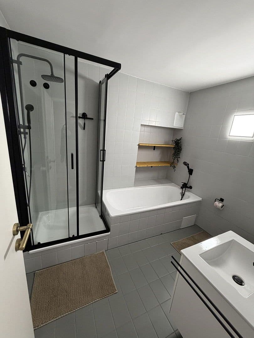 Pronájem bytu 4+1 12 m², Am Staudenwald 3, Kelsterbach, Hessen Pronájem bytu 4+1 12 m², Am Staudenwald 3, Kelsterbach, Hessen