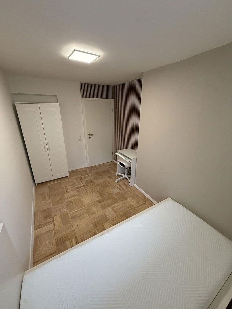 Pronájem bytu 4+1 12 m², Am Staudenwald 3, Kelsterbach, Hessen Pronájem bytu 4+1 12 m², Am Staudenwald 3, Kelsterbach, Hessen