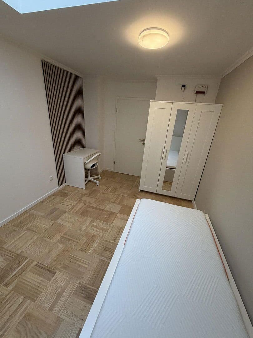 Pronájem bytu 4+1 12 m², Am Staudenwald 3, Kelsterbach, Hessen Pronájem bytu 4+1 12 m², Am Staudenwald 3, Kelsterbach, Hessen