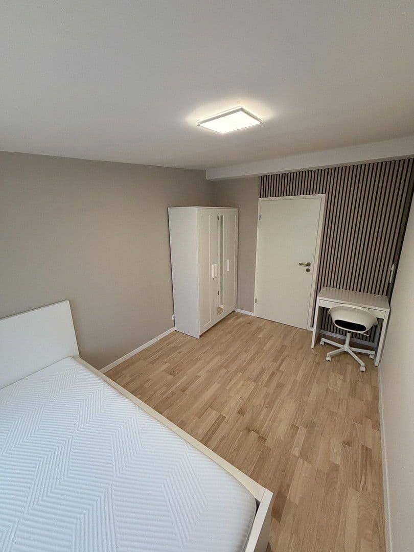 Pronájem bytu 4+1 12 m², Am Staudenwald 3, Kelsterbach, Hessen Pronájem bytu 4+1 12 m², Am Staudenwald 3, Kelsterbach, Hessen