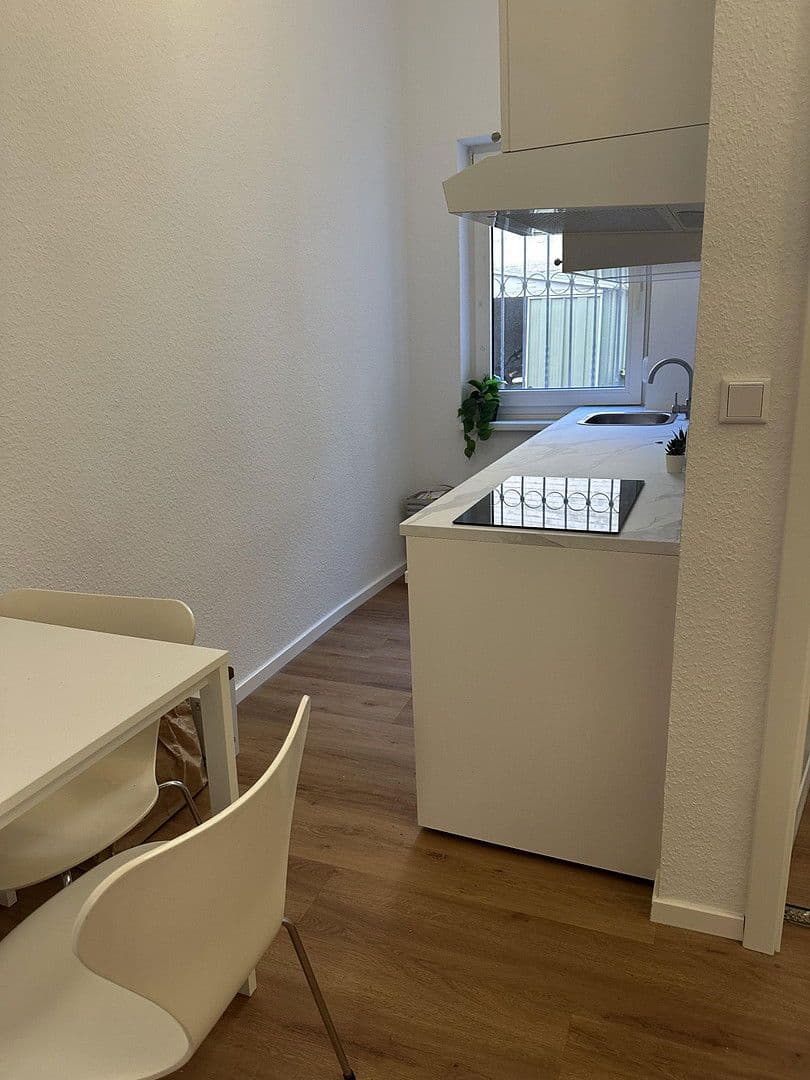 Pronájem bytu 1+1 29 m², Nürnberg, Bavorsko Pronájem bytu 1+1 29 m², Nürnberg, Bavorsko