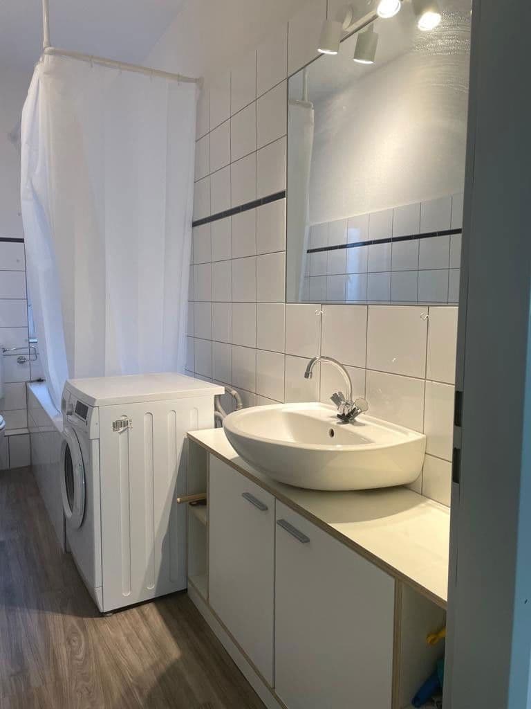 Prodej bytu 2+1 59 m², Gerresheimer Straße 127, Düsseldorf, Severní Porýní-Vestfálsko Prodej bytu 2+1 59 m², Gerresheimer Straße 127, Düsseldorf, Severní Porýní-Vestfálsko