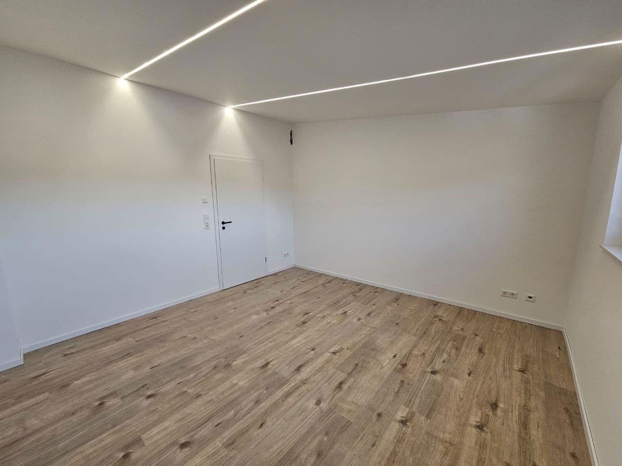 Prodej domu 462 m², pozemek 700 m², Bruchstraße 11 a, Schönenberg-Kübelberg, Porýní-Falc Prodej domu 462 m², pozemek 700 m², Bruchstraße 11 a, Schönenberg-Kübelberg, Porýní-Falc