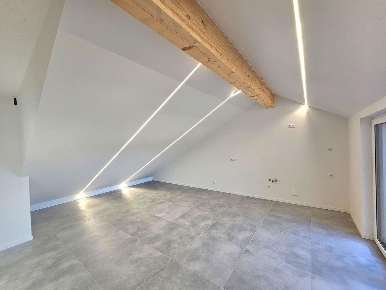 Prodej domu 462 m², pozemek 700 m², Bruchstraße 11 a, Schönenberg-Kübelberg, Porýní-Falc Prodej domu 462 m², pozemek 700 m², Bruchstraße 11 a, Schönenberg-Kübelberg, Porýní-Falc