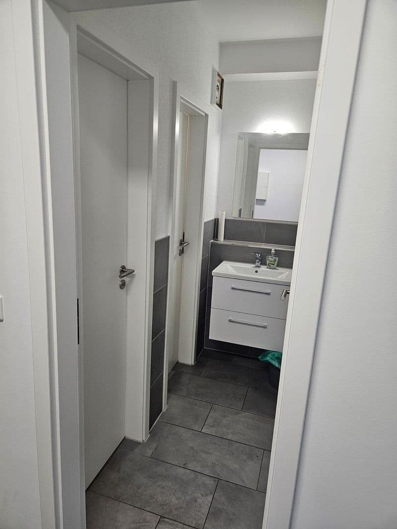 Pronájem kanceláře 115 m², Geleitstr., Offenbach, Hessen Pronájem kanceláře 115 m², Geleitstr., Offenbach, Hessen