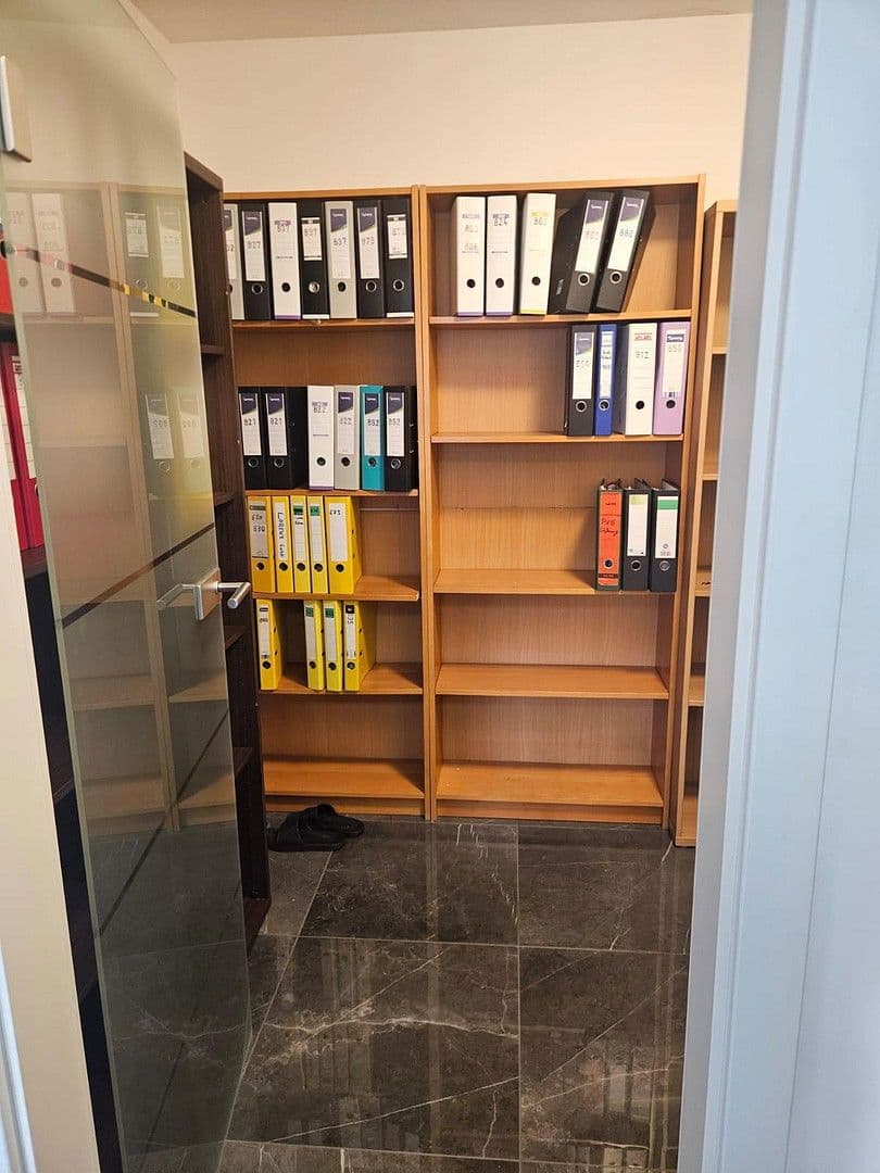 Pronájem kanceláře 115 m², Geleitstr., Offenbach, Hessen Pronájem kanceláře 115 m², Geleitstr., Offenbach, Hessen