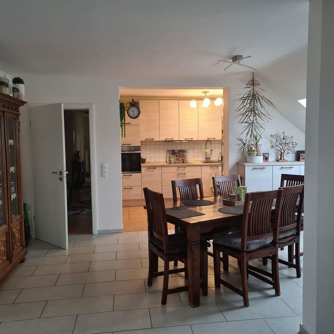 Pronájem bytu 5+1 174 m², Heinestraße 6, Hünfelden, Hessen Pronájem bytu 5+1 174 m², Heinestraße 6, Hünfelden, Hessen