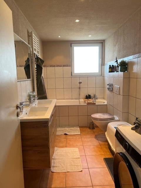 Pronájem bytu 5+1 174 m², Heinestraße 6, Hünfelden, Hessen Pronájem bytu 5+1 174 m², Heinestraße 6, Hünfelden, Hessen