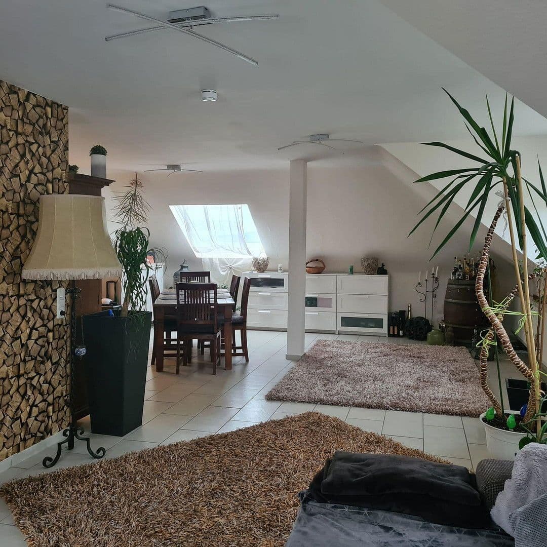 Pronájem bytu 5+1 174 m², Heinestraße 6, Hünfelden, Hessen Pronájem bytu 5+1 174 m², Heinestraße 6, Hünfelden, Hessen