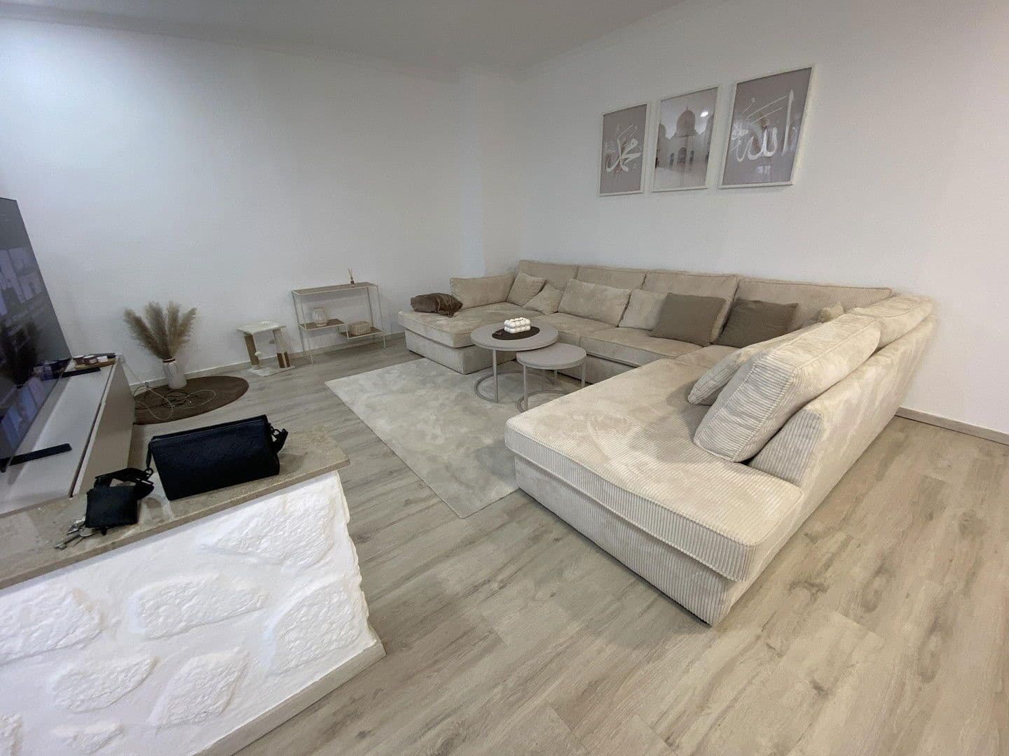 Pronájem bytu 3+1 99 m², Neumarkt 19, Duisburg Ruhrort, Severní Porýní-Vestfálsko Pronájem bytu 3+1 99 m², Neumarkt 19, Duisburg Ruhrort, Severní Porýní-Vestfálsko