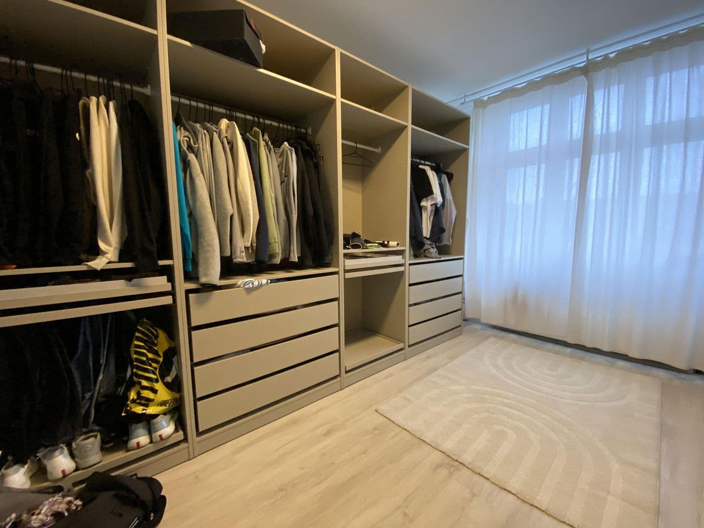 Pronájem bytu 3+1 99 m², Neumarkt 19, Duisburg Ruhrort, Severní Porýní-Vestfálsko Pronájem bytu 3+1 99 m², Neumarkt 19, Duisburg Ruhrort, Severní Porýní-Vestfálsko