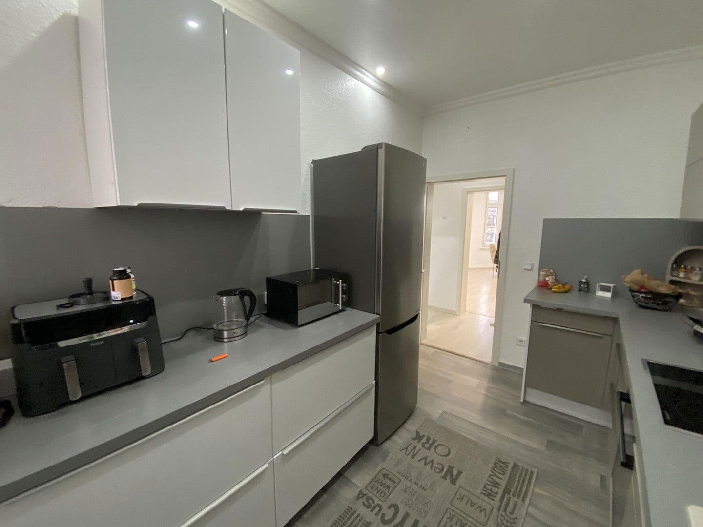 Pronájem bytu 3+1 99 m², Neumarkt 19, Duisburg Ruhrort, Severní Porýní-Vestfálsko Pronájem bytu 3+1 99 m², Neumarkt 19, Duisburg Ruhrort, Severní Porýní-Vestfálsko