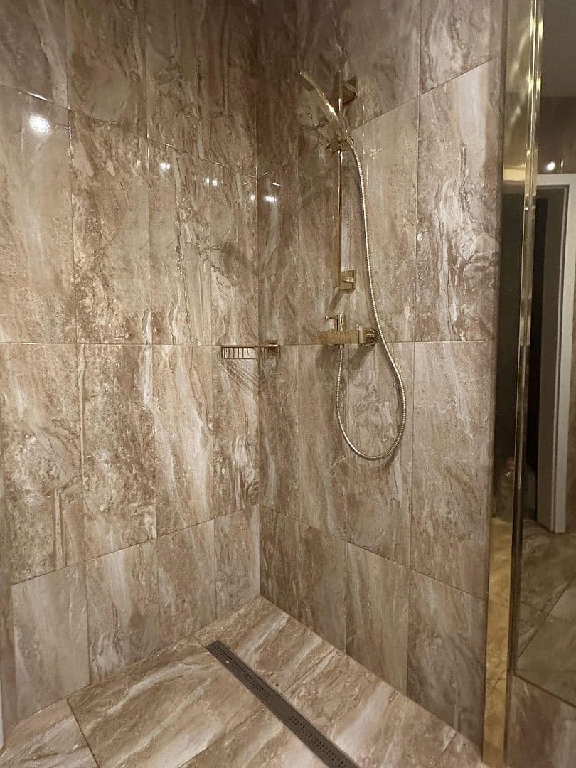 Prodej bytu 3+1 80 m², Hamburg, Hamburg Prodej bytu 3+1 80 m², Hamburg, Hamburg