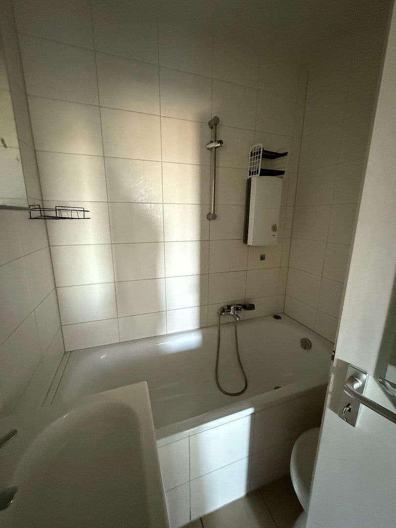 Pronájem bytu 2+1 68 m², Gerhart Hauptmann Straße 1, Erlangen, Bavorsko Pronájem bytu 2+1 68 m², Gerhart Hauptmann Straße 1, Erlangen, Bavorsko