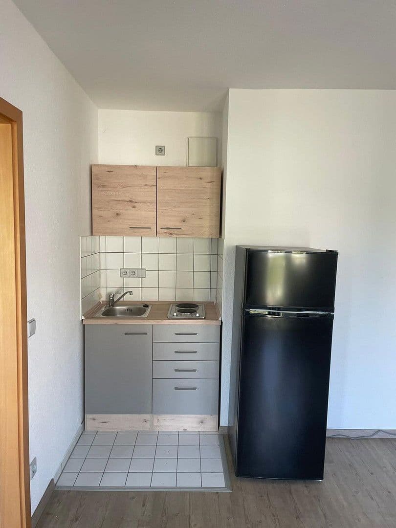 Pronájem bytu 2+1 47 m², Reideburger Landstraße 1A, Halle, Sasko-Anhaltsko Pronájem bytu 2+1 47 m², Reideburger Landstraße 1A, Halle, Sasko-Anhaltsko