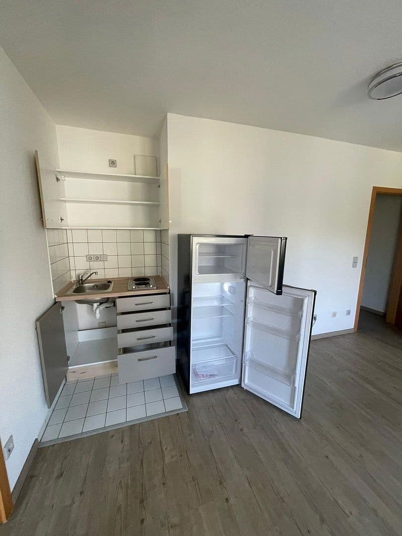 Pronájem bytu 2+1 47 m², Reideburger Landstraße 1A, Halle, Sasko-Anhaltsko Pronájem bytu 2+1 47 m², Reideburger Landstraße 1A, Halle, Sasko-Anhaltsko