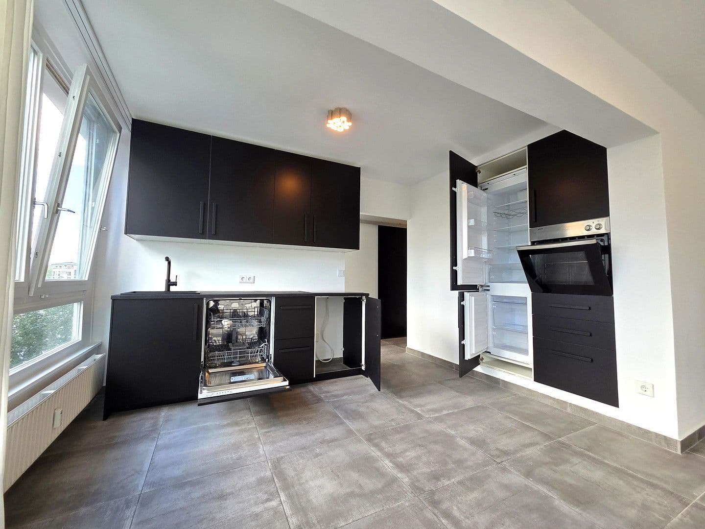 Prodej bytu 3+1 50 m², Budapesterstraße 7, Berlin, Berlín Prodej bytu 3+1 50 m², Budapesterstraße 7, Berlin, Berlín