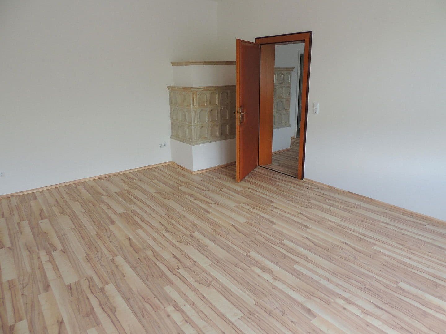 Prodej domu 310 m², pozemek 3.428 m², Güssingerstraße 13, Heiligenkreuz, Hradsko Prodej domu 310 m², pozemek 3.428 m², Güssingerstraße 13, Heiligenkreuz, Hradsko