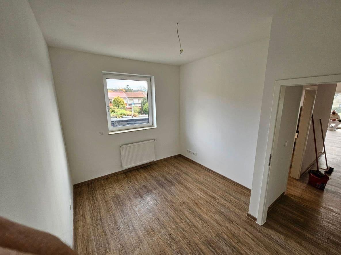 Pronájem bytu 3+1 84 m², Freiherr-vom-Stein-Platz 2, Eisenberg (Pfalz), Porýní-Falc Pronájem bytu 3+1 84 m², Freiherr-vom-Stein-Platz 2, Eisenberg (Pfalz), Porýní-Falc