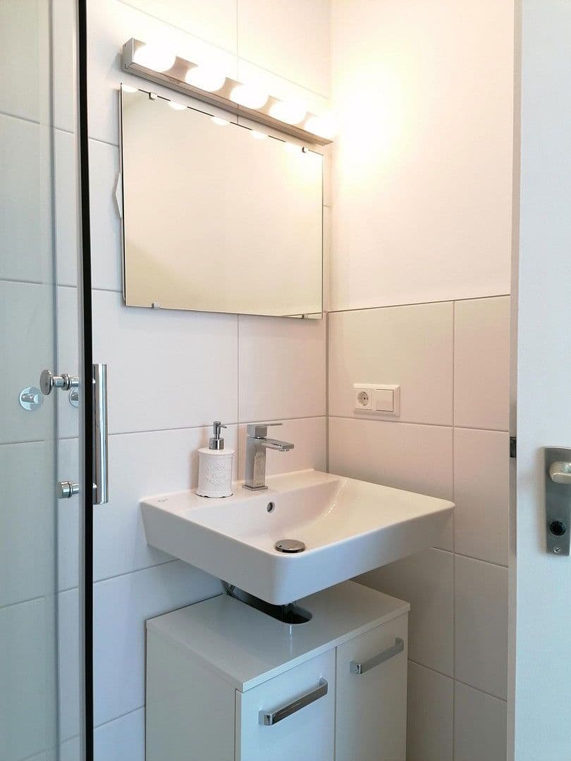 Pronájem bytu 1+kk 33 m², Bussenstraße 6, Kornwestheim, Bádensko-Württembersko Pronájem bytu 1+kk 33 m², Bussenstraße 6, Kornwestheim, Bádensko-Württembersko