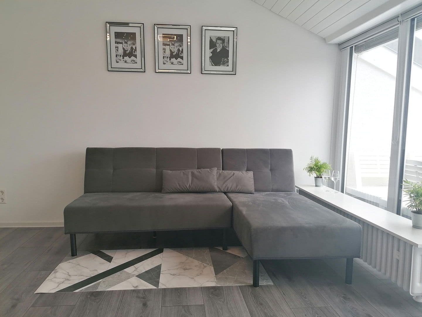 Pronájem bytu 1+kk 33 m², Bussenstraße 6, Kornwestheim, Bádensko-Württembersko Pronájem bytu 1+kk 33 m², Bussenstraße 6, Kornwestheim, Bádensko-Württembersko