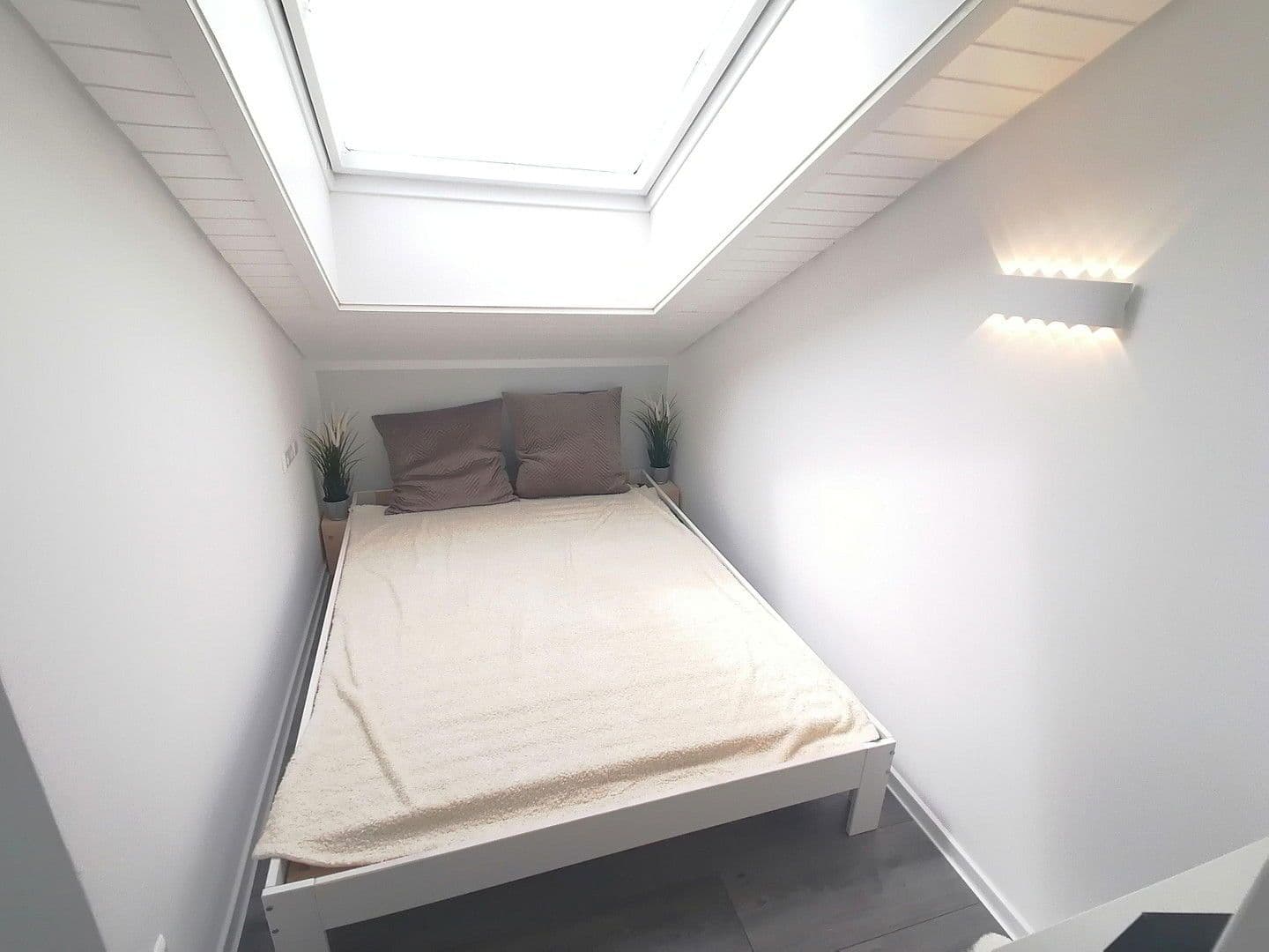 Pronájem bytu 1+kk 33 m², Bussenstraße 6, Kornwestheim, Bádensko-Württembersko Pronájem bytu 1+kk 33 m², Bussenstraße 6, Kornwestheim, Bádensko-Württembersko