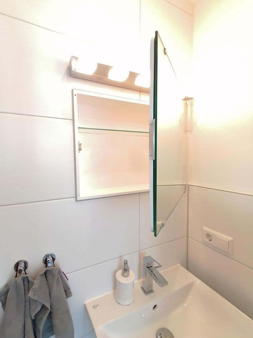 Pronájem bytu 1+kk 33 m², Bussenstraße 6, Kornwestheim, Bádensko-Württembersko Pronájem bytu 1+kk 33 m², Bussenstraße 6, Kornwestheim, Bádensko-Württembersko