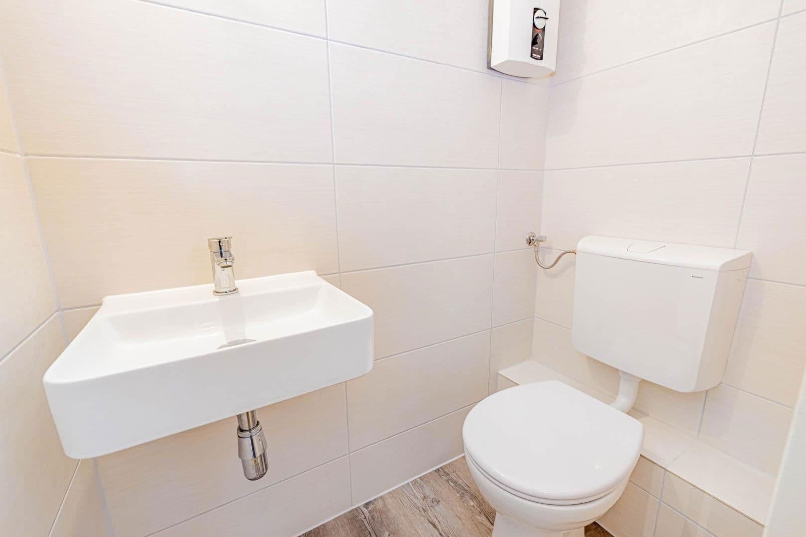 Pronájem bytu 4+1 70 m², Friedhofsweg 19, Niestetal, Hessen Pronájem bytu 4+1 70 m², Friedhofsweg 19, Niestetal, Hessen