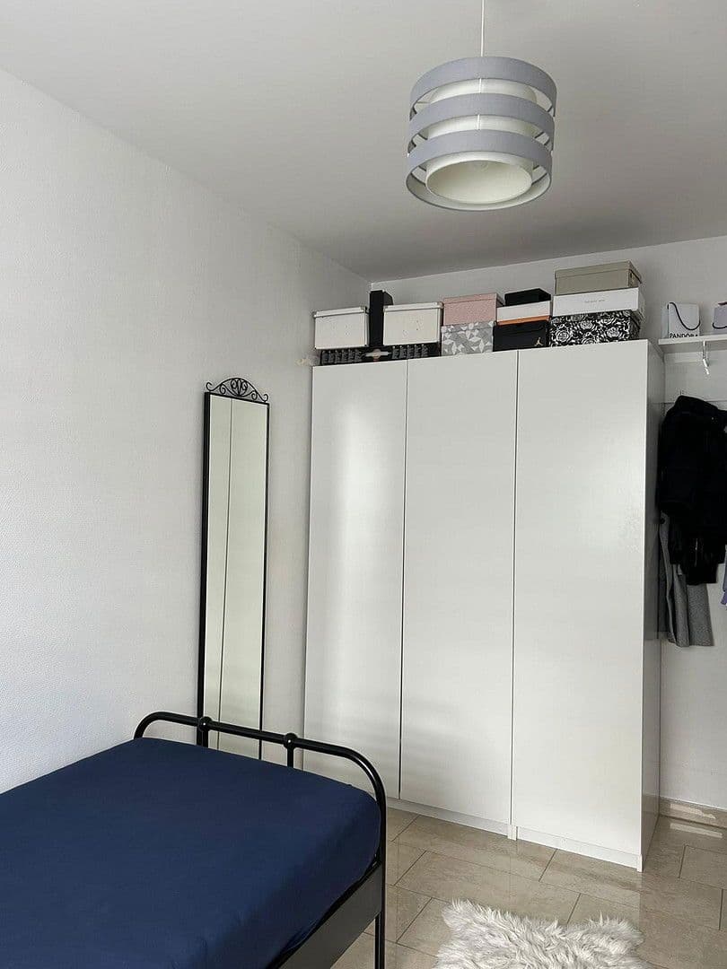 Pronájem bytu 4+1 109 m², Stuttgart, Bádensko-Württembersko Pronájem bytu 4+1 109 m², Stuttgart, Bádensko-Württembersko