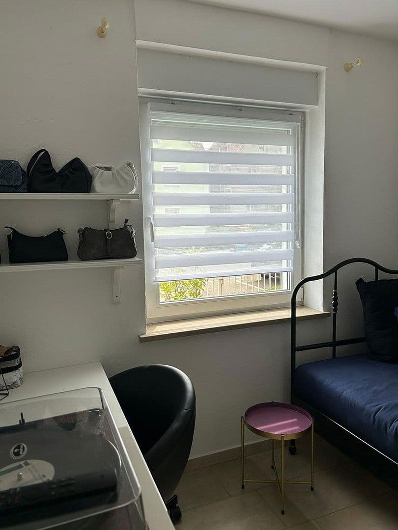 Pronájem bytu 4+1 109 m², Stuttgart, Bádensko-Württembersko Pronájem bytu 4+1 109 m², Stuttgart, Bádensko-Württembersko