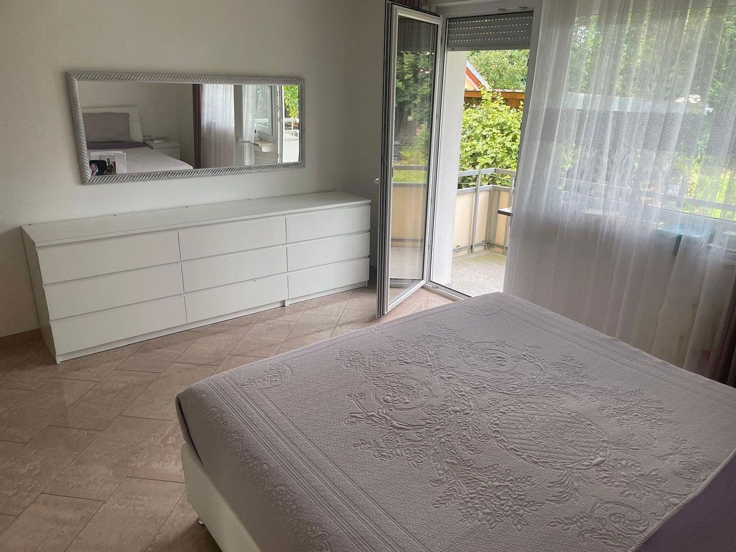 Pronájem bytu 4+1 109 m², Stuttgart, Bádensko-Württembersko Pronájem bytu 4+1 109 m², Stuttgart, Bádensko-Württembersko