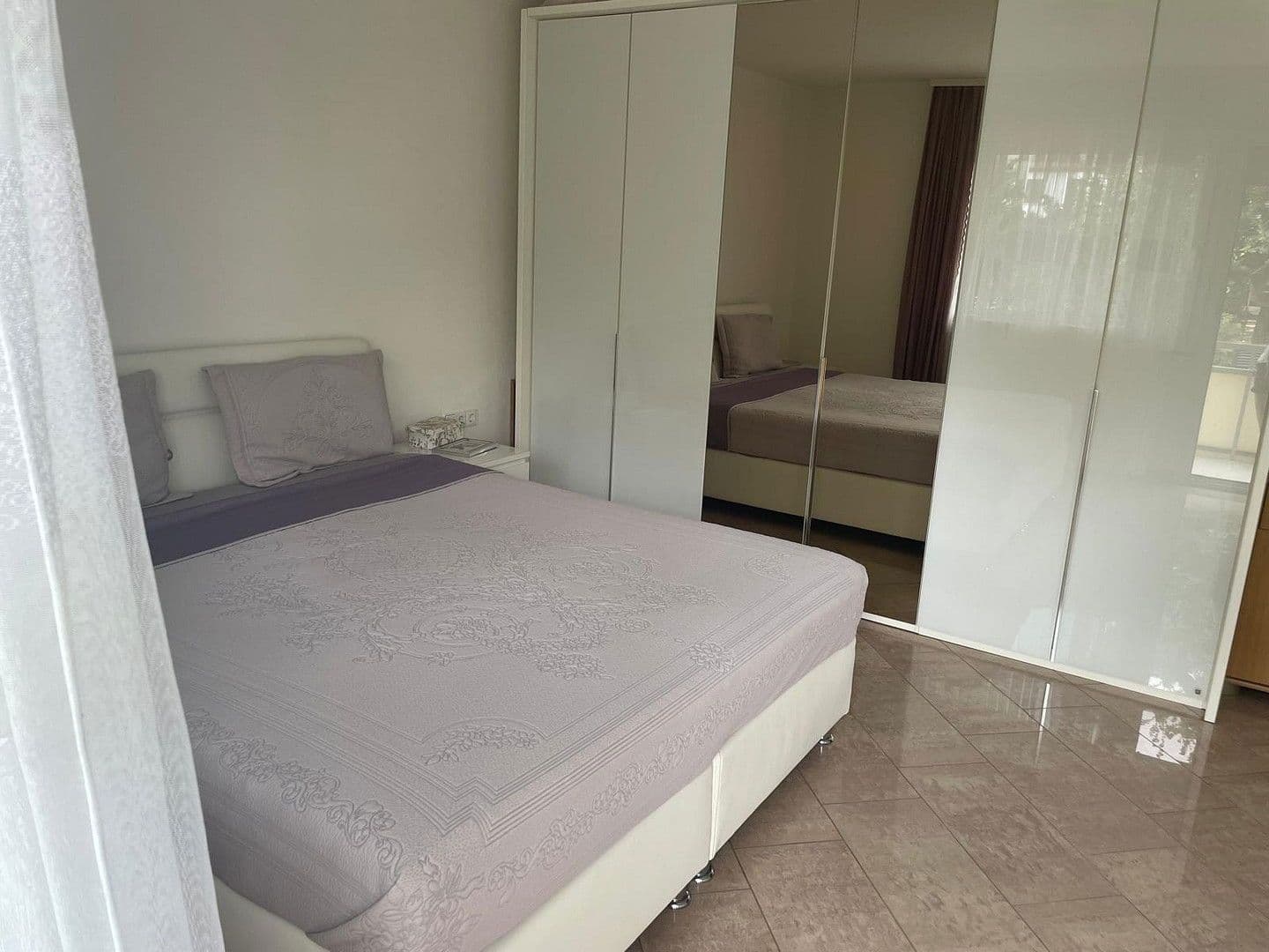 Pronájem bytu 4+1 109 m², Stuttgart, Bádensko-Württembersko Pronájem bytu 4+1 109 m², Stuttgart, Bádensko-Württembersko