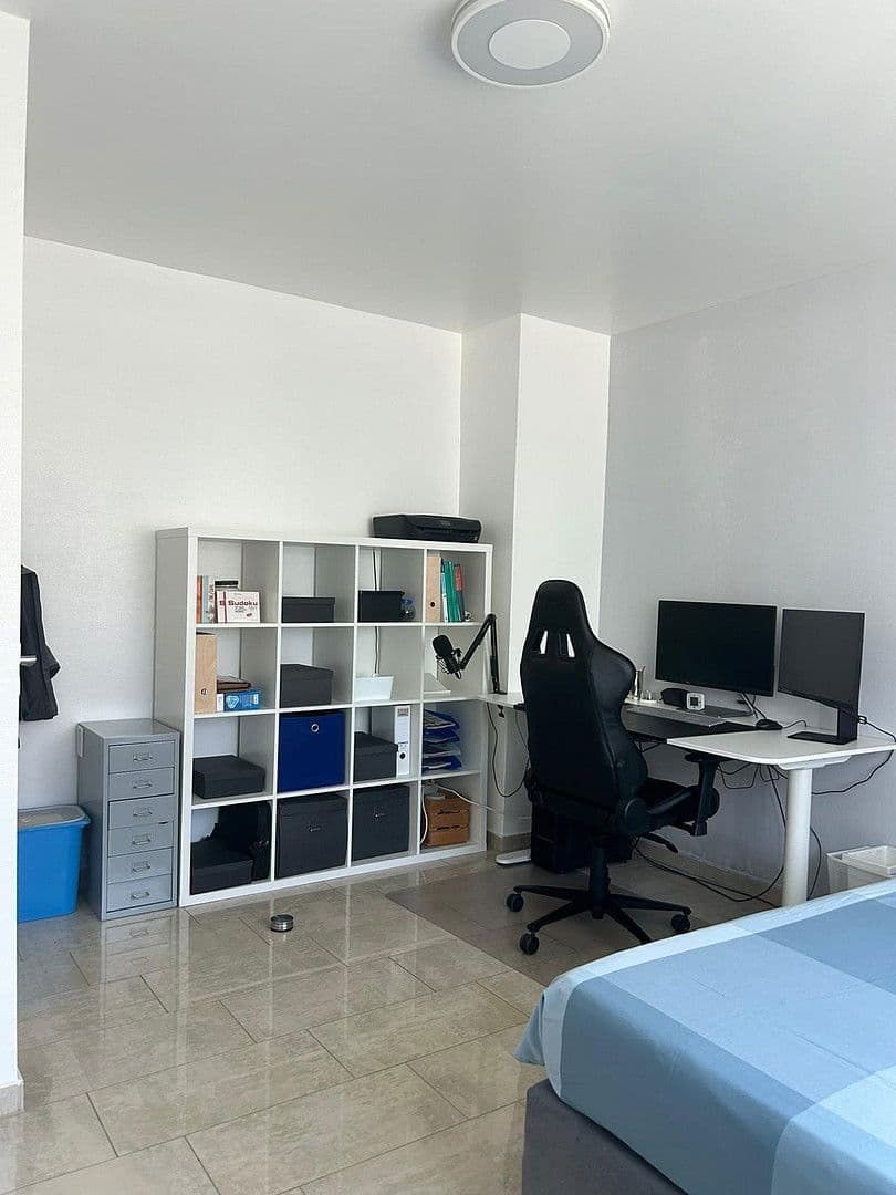 Pronájem bytu 4+1 109 m², Stuttgart, Bádensko-Württembersko Pronájem bytu 4+1 109 m², Stuttgart, Bádensko-Württembersko