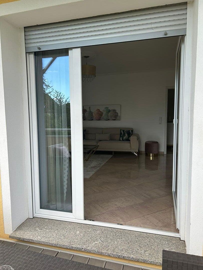 Pronájem bytu 4+1 109 m², Stuttgart, Bádensko-Württembersko Pronájem bytu 4+1 109 m², Stuttgart, Bádensko-Württembersko