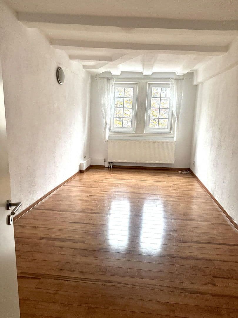 Pronájem domu 154 m², pozemek 23 m², Kornmarkt 8, Herborn, Hessen Pronájem domu 154 m², pozemek 23 m², Kornmarkt 8, Herborn, Hessen