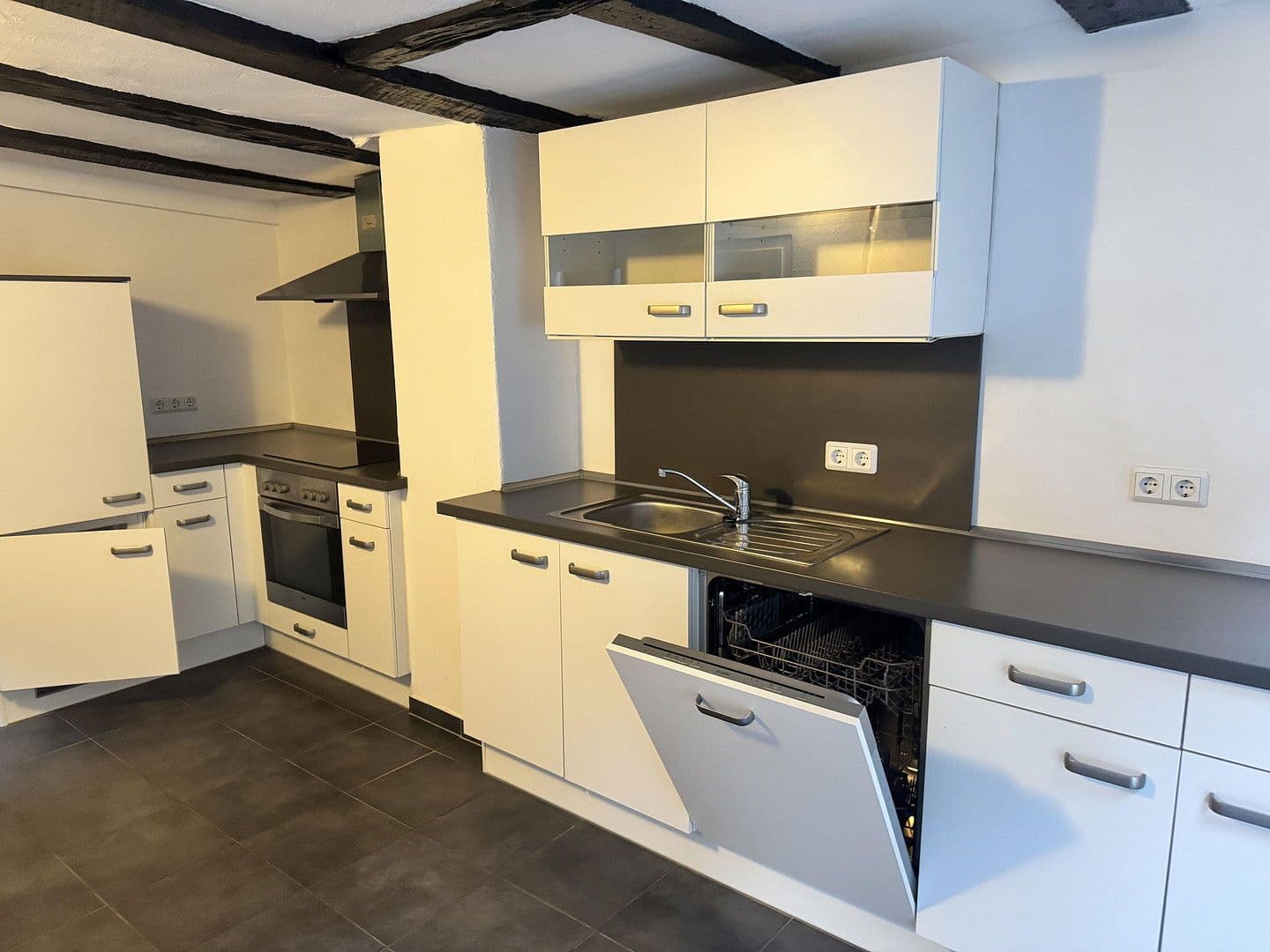 Pronájem domu 154 m², pozemek 23 m², Kornmarkt 8, Herborn, Hessen Pronájem domu 154 m², pozemek 23 m², Kornmarkt 8, Herborn, Hessen