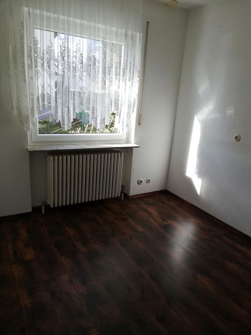Prodej domu 160 m², pozemek 500 m², Albstadt, Bádensko-Württembersko Prodej domu 160 m², pozemek 500 m², Albstadt, Bádensko-Württembersko