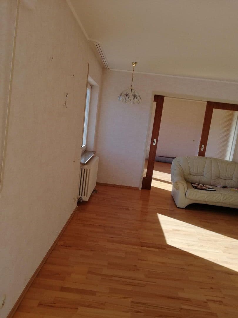 Prodej domu 160 m², pozemek 500 m², Albstadt, Bádensko-Württembersko Prodej domu 160 m², pozemek 500 m², Albstadt, Bádensko-Württembersko