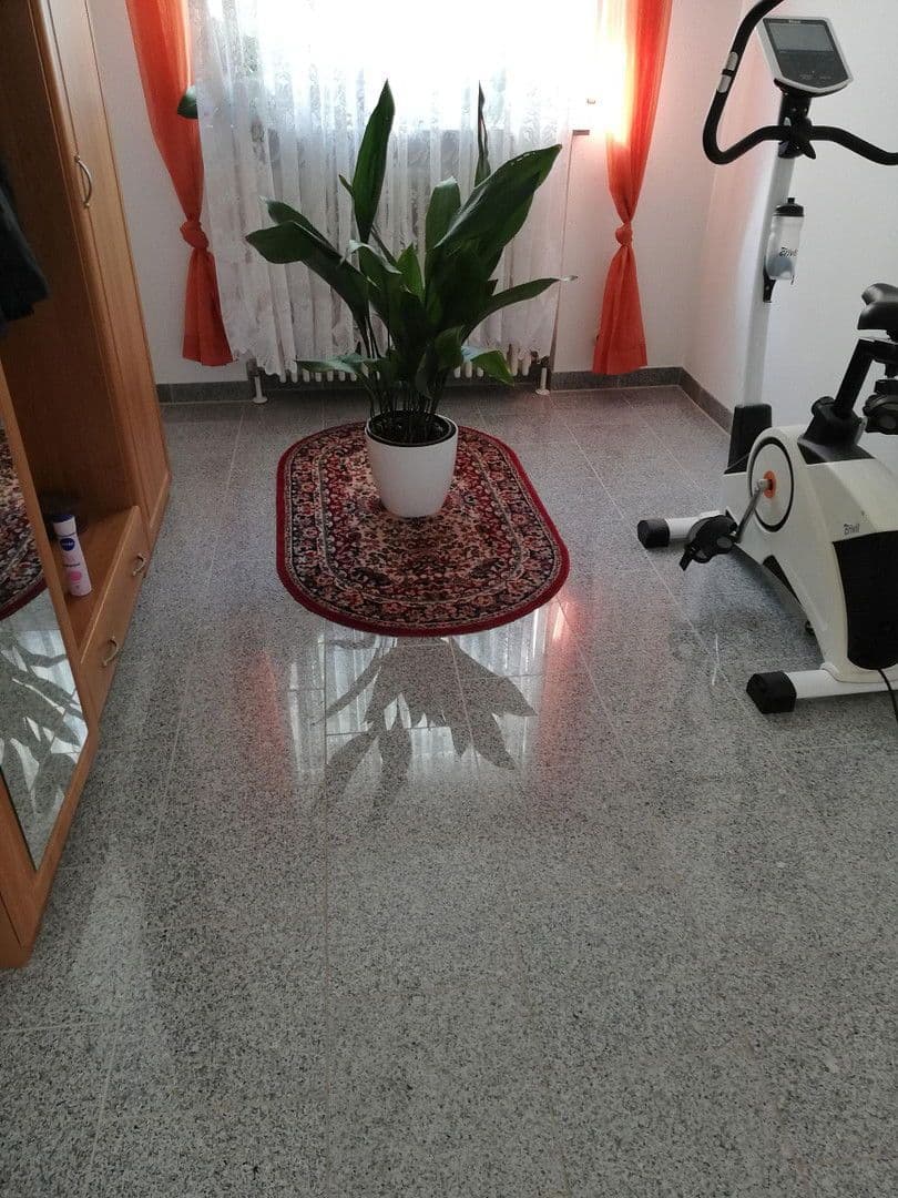 Prodej domu 160 m², pozemek 500 m², Albstadt, Bádensko-Württembersko Prodej domu 160 m², pozemek 500 m², Albstadt, Bádensko-Württembersko