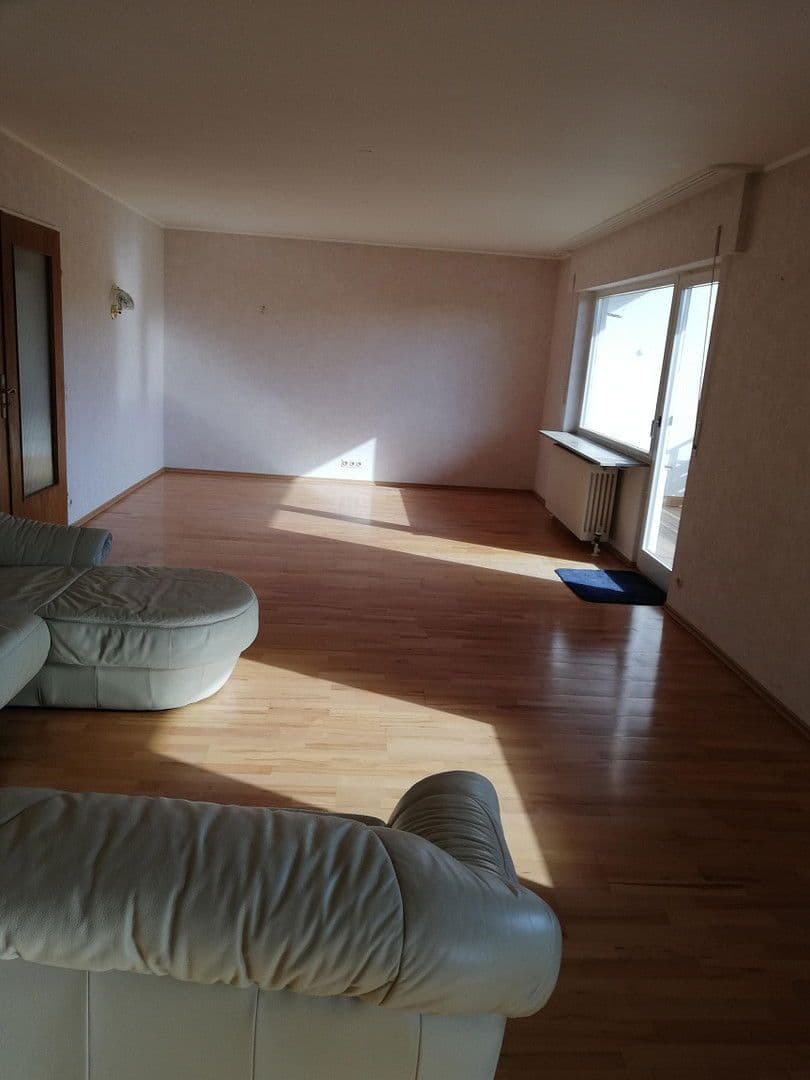 Prodej domu 160 m², pozemek 500 m², Albstadt, Bádensko-Württembersko Prodej domu 160 m², pozemek 500 m², Albstadt, Bádensko-Württembersko