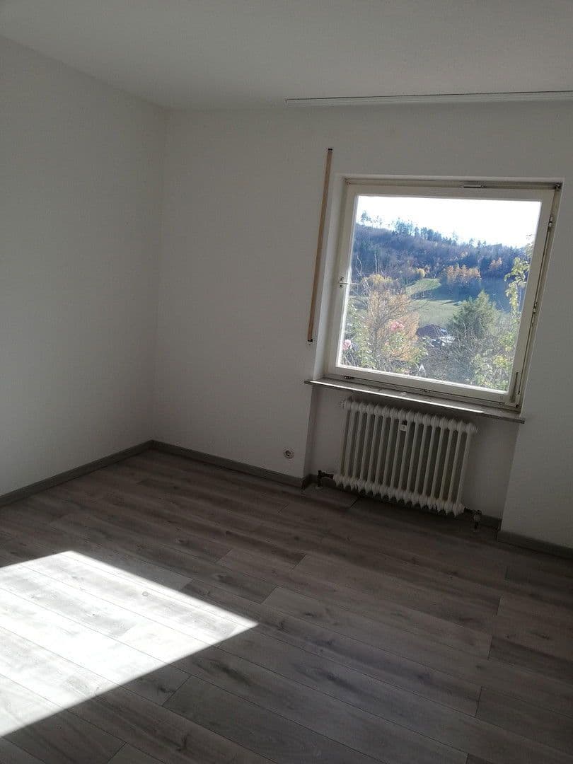 Prodej domu 160 m², pozemek 500 m², Albstadt, Bádensko-Württembersko Prodej domu 160 m², pozemek 500 m², Albstadt, Bádensko-Württembersko