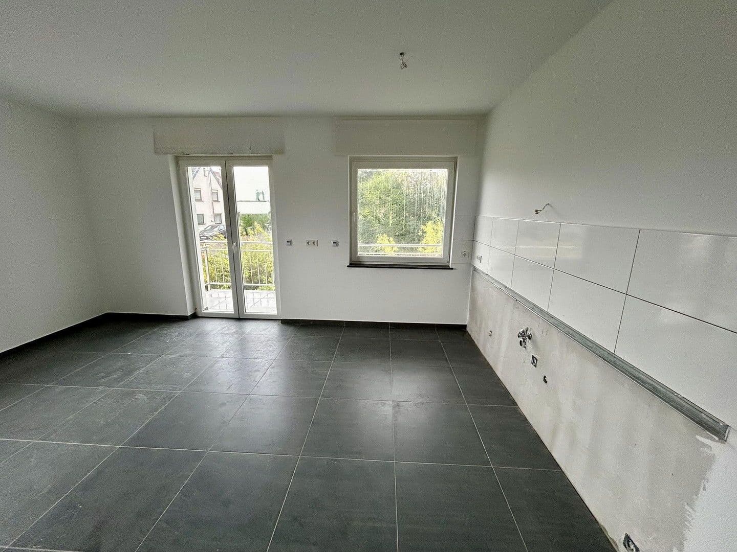 Pronájem bytu 4+1 150 m², Michaelstraße 64, Vettelschoß, Porýní-Falc Pronájem bytu 4+1 150 m², Michaelstraße 64, Vettelschoß, Porýní-Falc