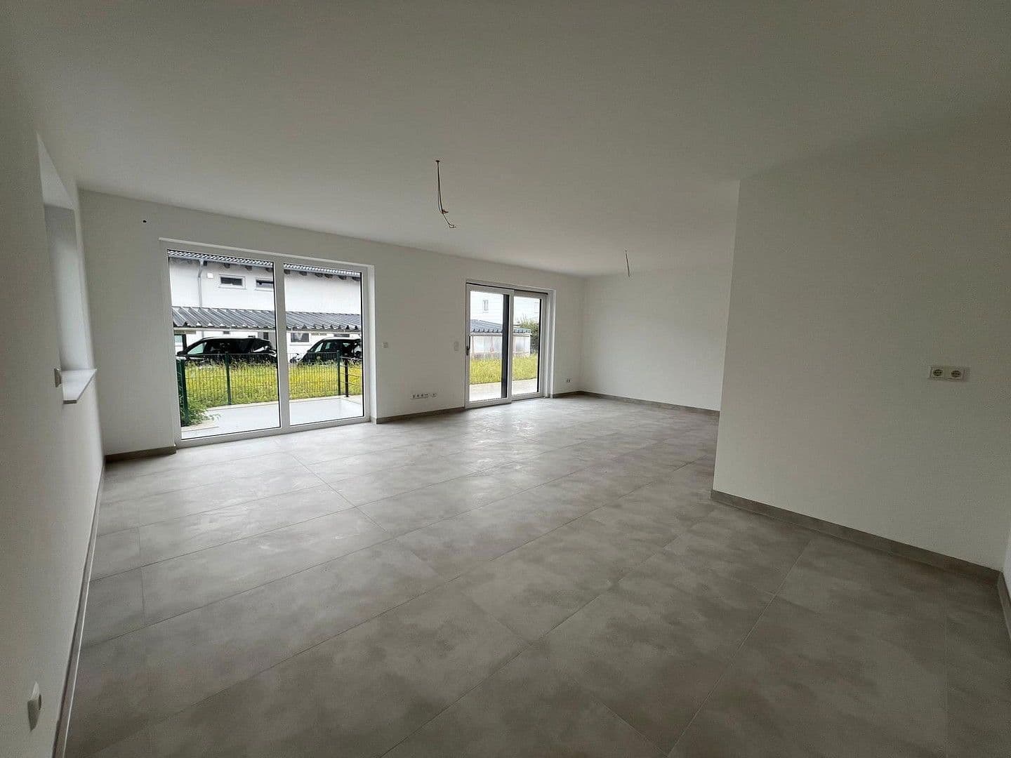 Pronájem domu 150 m², pozemek 368 m², Waldblickstr. 30, Simbach, Bavorsko Pronájem domu 150 m², pozemek 368 m², Waldblickstr. 30, Simbach, Bavorsko