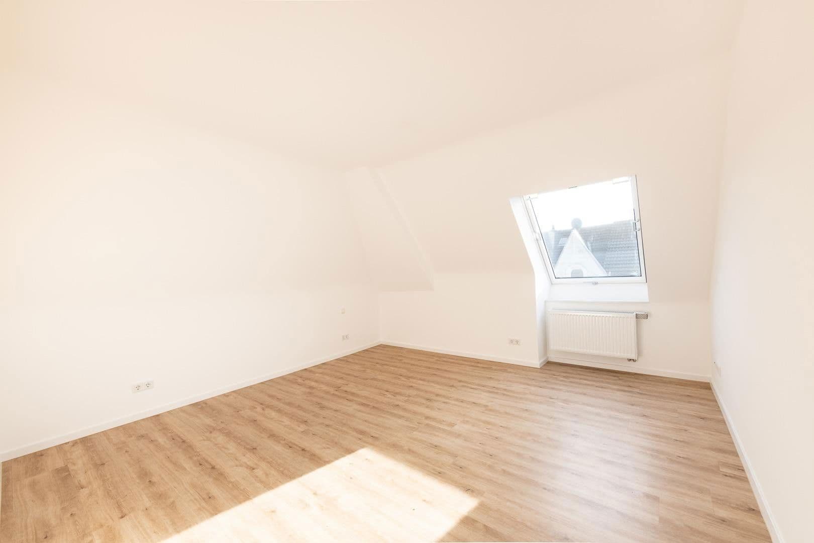 Pronájem bytu 2+kk 62 m², Heiligenhaus, Severní Porýní-Vestfálsko Pronájem bytu 2+kk 62 m², Heiligenhaus, Severní Porýní-Vestfálsko