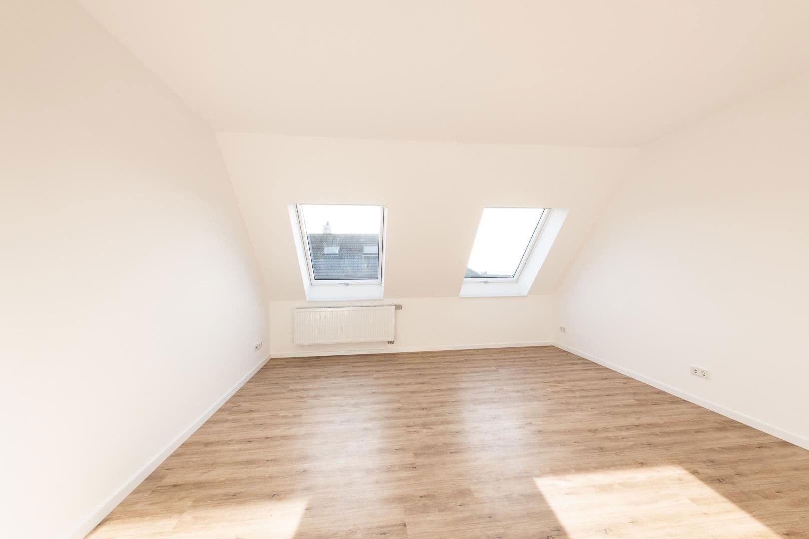 Pronájem bytu 2+kk 62 m², Heiligenhaus, Severní Porýní-Vestfálsko Pronájem bytu 2+kk 62 m², Heiligenhaus, Severní Porýní-Vestfálsko